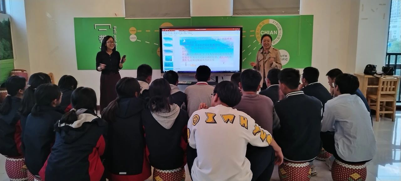 我(wǒ)(wǒ)們心連心，解開(kāi)千千結 ——淮海中(zhōng)學開(kāi)展主題心理輔導活動