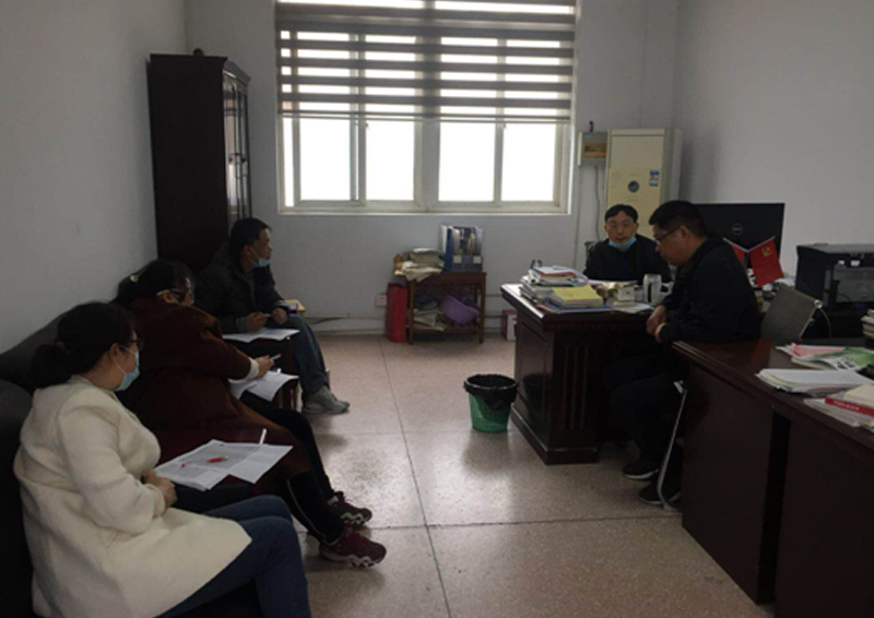 高三3級部組織召開(kāi)教師碰頭會